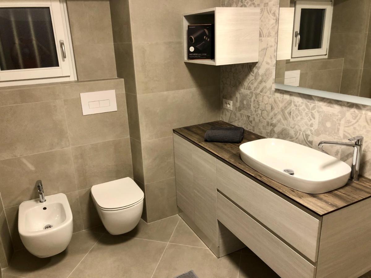 Casa Elisabetta, Affacciata Sul Golfo Apartment Salò Екстериор снимка